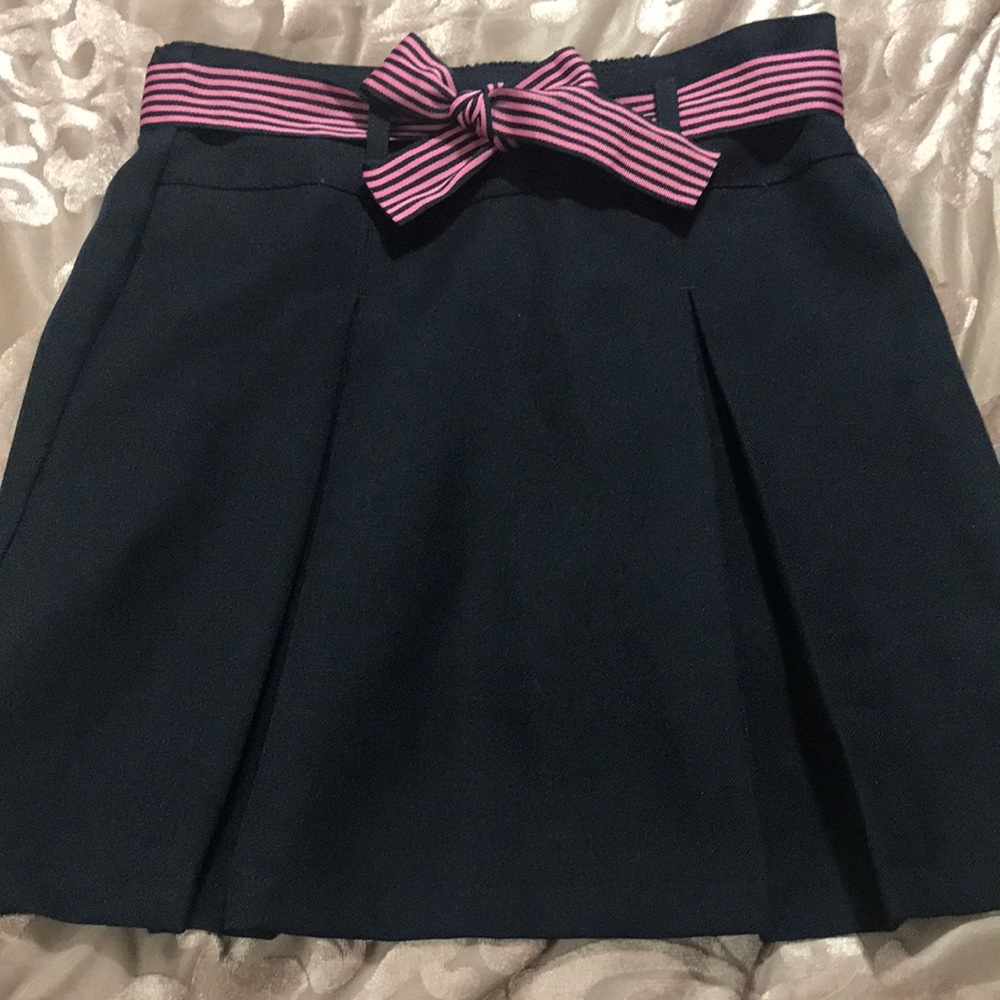 Nautica Navy Blue girls skirt.     CA